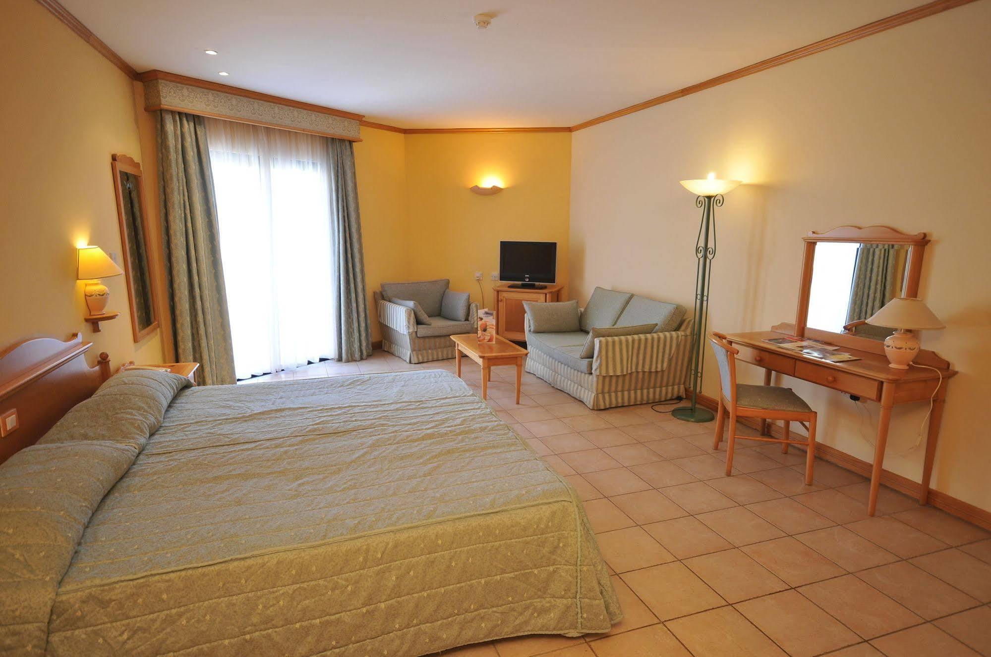 Grand Hotel Gozo กฮาจ์นซีเลม ภายนอก รูปภาพ